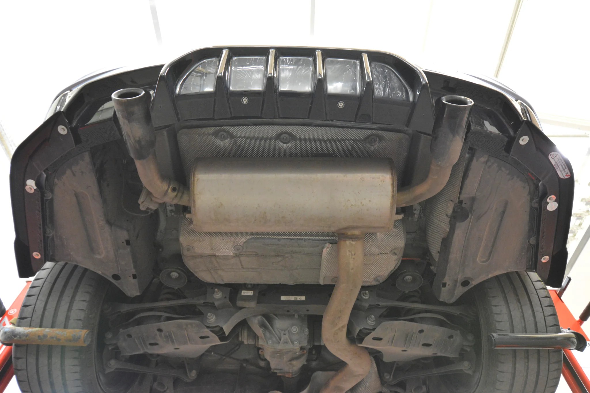 Montagebild Heckdiffusor BMW 4er F32 / F33 / F36