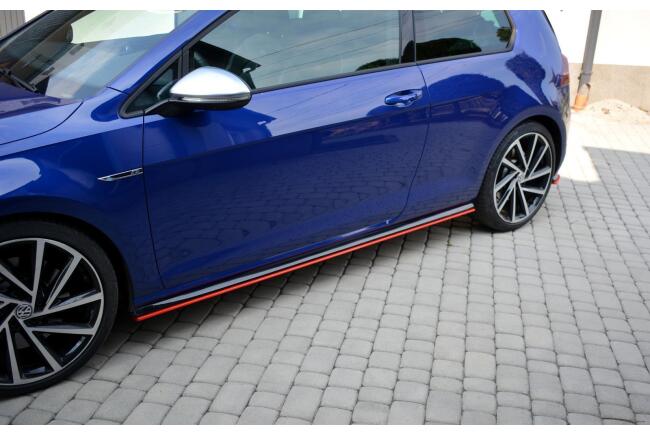 Maxton Design Seitenschweller (Paar) V.2 für VW Golf 7 R-Line / R Facelift ab 03/2017 Hochglanz schwarz mit roten Streifen