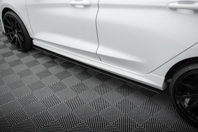 Maxton Design Street Pro Seitenschweller (Paar) V.2 für Ford Fiesta ST / ST-Line Mk8 Hochglanz schwarz