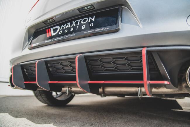 Maxton Design Racing Heckdiffusor V.2 für VW Golf 7 GTI / GTD schwarz rot