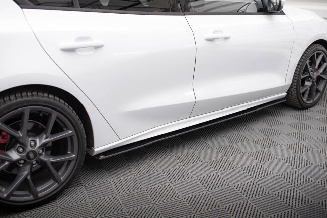 Maxton Design Street Pro Seitenschweller (Paar) für Ford Focus ST / ST-Line Mk4 matt schwarz
