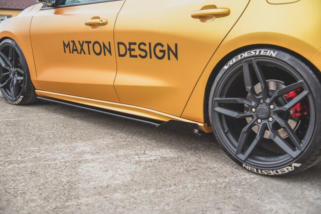 Maxton Design Street Pro Schweller Flaps für Ford Focus ST / ST-Line Mk4 Hochglanz schwarz
