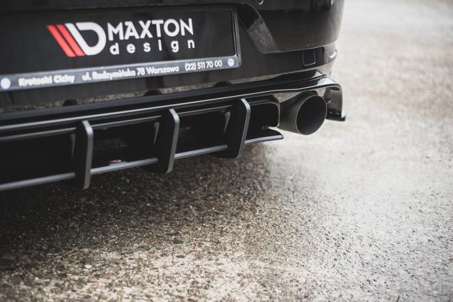 Maxton Design Street Pro Heckdiffusor für VW Golf 7 GTI TCR Rot