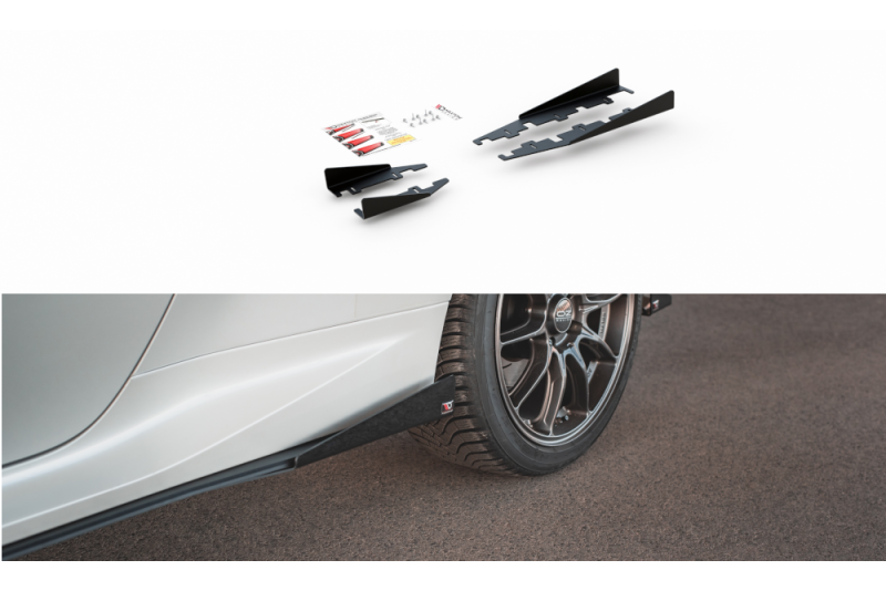 Maxton Design Street Pro Schweller Flaps für Toyota GR Yaris Mk4 Hochglanz schwarz