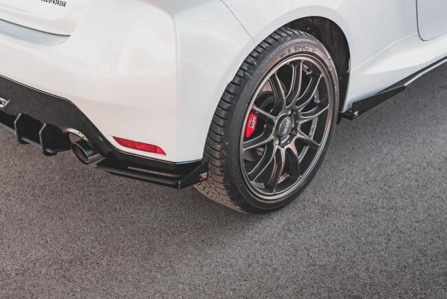 Maxton Design Street Pro Heckdiffusor Flaps für Toyota GR Yaris Mk4 Hochglanz schwarz