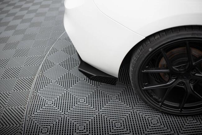 Maxton Design Street Pro Diffusor Flaps V.2 für BMW 1er F20 M-Paket Facelift / M140i matt schwarz mit Hochglanz Flaps