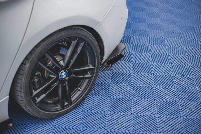 Maxton Design Street Pro Heckdiffusor Flaps für BMW 1er F20 M Paket Facelift / M140i Hochglanz schwarz