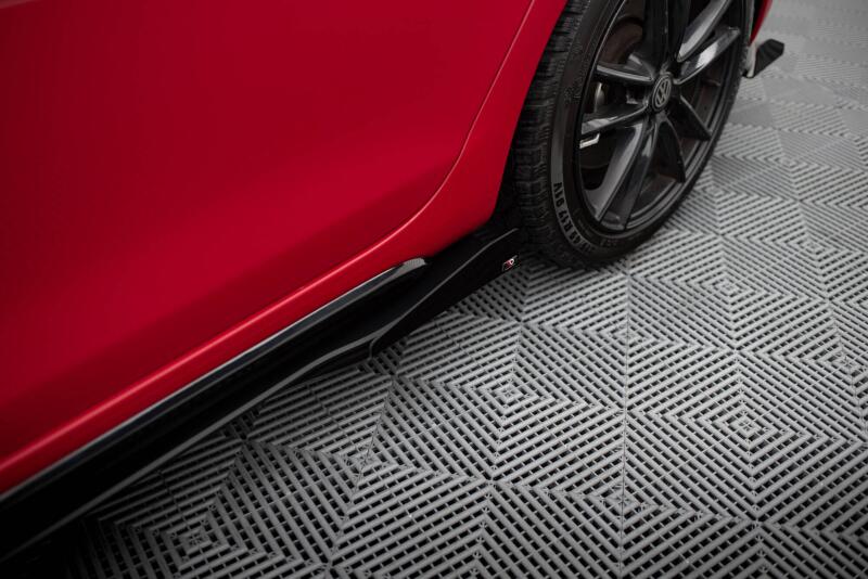 Maxton Design Street Pro Schweller Flaps für VW Golf 6 GTI / GTD Hochglanz schwarz