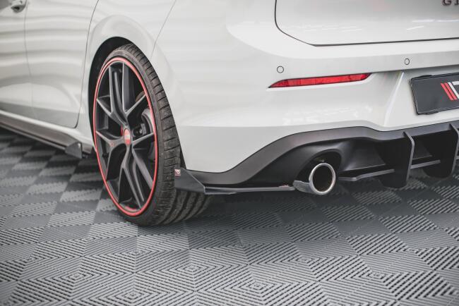 Maxton Design Street Pro Heckdiffusor Flaps für VW Golf 8 GTI / GTD Hochglanz schwarz