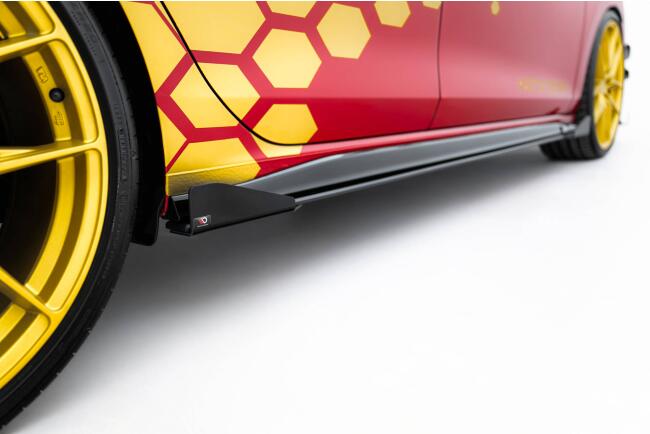 Maxton Design Street Pro Schweller Flaps für VW Golf 8 GTI / Clubsport / GTD / R-Line Hochglanz schwarz
