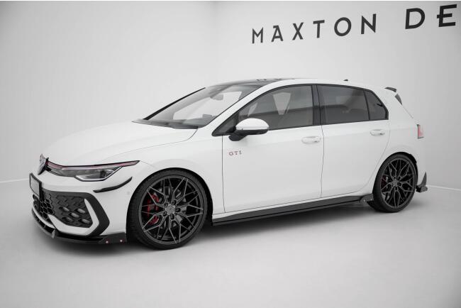 Maxton Design Seitenschweller (Paar) V.2 mit Flaps für VW Golf 8 GTI / Clubsport / GTD / R-Line Hochglanz schwarz