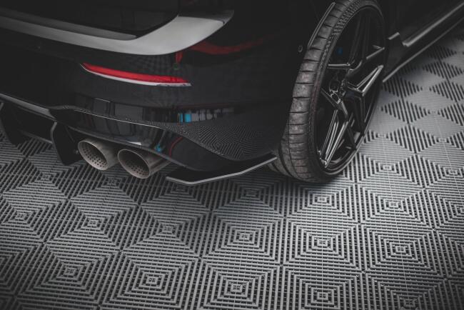 Maxton Design Street Pro Diffusor Flaps für VW Golf 8 R schwarz mit roten Streifen
