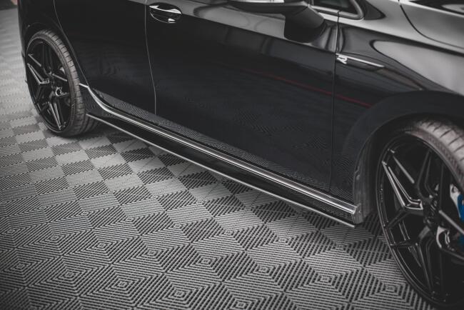 Maxton Design Street Pro Seitenschweller (Paar) für VW Golf 8 R schwarz mit roten Streifen