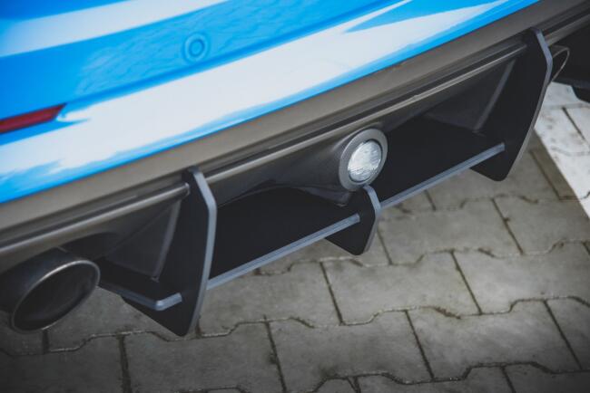Maxton Design Street Pro Heckdiffusor für Ford Focus RS Mk3 Schwarz-Rot