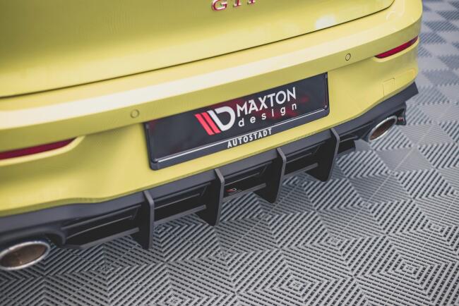 Maxton Design Street Pro Heckdiffusor V.2 für Volkswagen Golf 8 GTI Clubsport schwarz mit roten Streifen