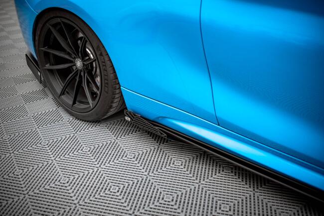 Maxton Design Street Pro Seitenschweller (Paar) für BMW M2 F87 matt schwarz mit Hochglanz Flaps