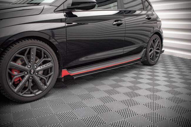 Maxton Design Street Pro Seitenschweller (Paar) für Hyundai I20 N Mk3 rot mit Hochglanz schwarzen Flaps