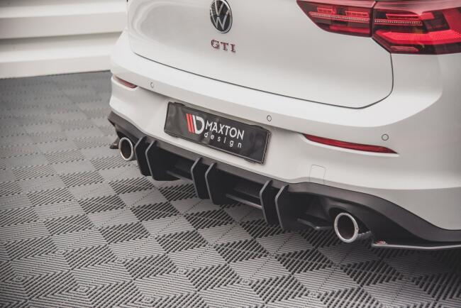 Maxton Design Street Pro Heckdiffusor V.2 für Volkswagen Golf 8 GTI