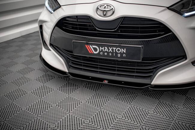 Maxton Design Frontlippe V.1 mit Flaps für Toyota...