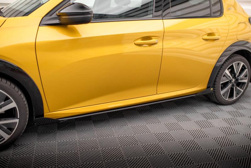 Maxton Design Street Pro Seitenschweller für Peugeot 208 GT Mk2 schwarz mit Hochglanz Flaps