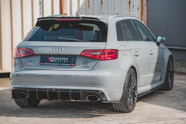 Maxton Design Street Pro Diffusor Flaps für Audi RS3 8V Sportback vor Facelift