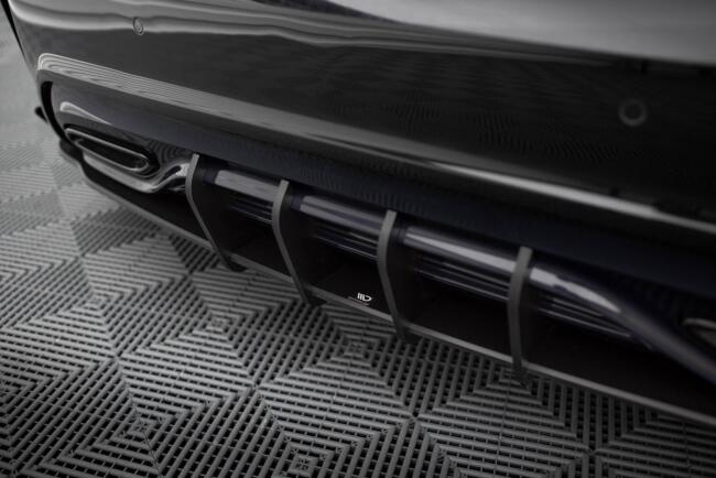 Maxton Design Street Pro Heckdiffusor für Mercedes A AMG-Line W176 Facelift Hochglanz schwarz schwarz mit roten Streifen und Glanz Flaps