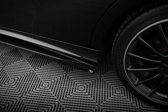 Maxton Design Street Pro Seitenschweller-Flaps für Mercedes A AMG-Line W176 Facelift Hochglanz schwarz