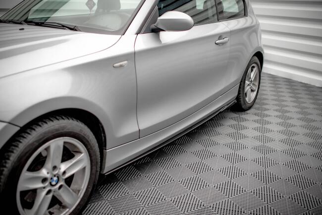 Maxton Design Seitenschweller V.2 für BMW 1er E81 Facelift schwarz Hochglanz