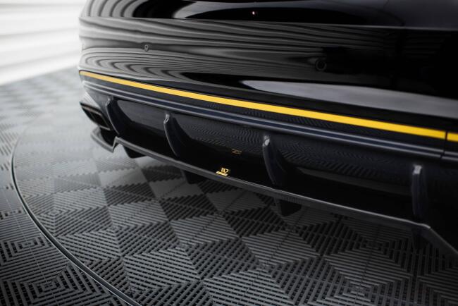 Maxton Design mittlerer Heckdiffusor DTM Look für Mercedes-AMG CLA 45 C117 Facelift schwarz Hochglanz