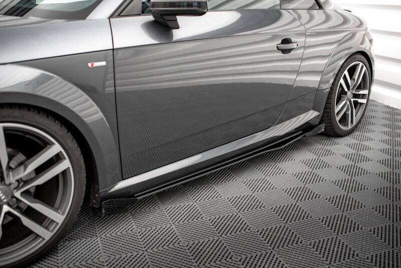 Maxton Design Street Pro Seitenschweller für Audi TT S / S-Line 8S Schwarz-Rot mit Hochglanz Flaps