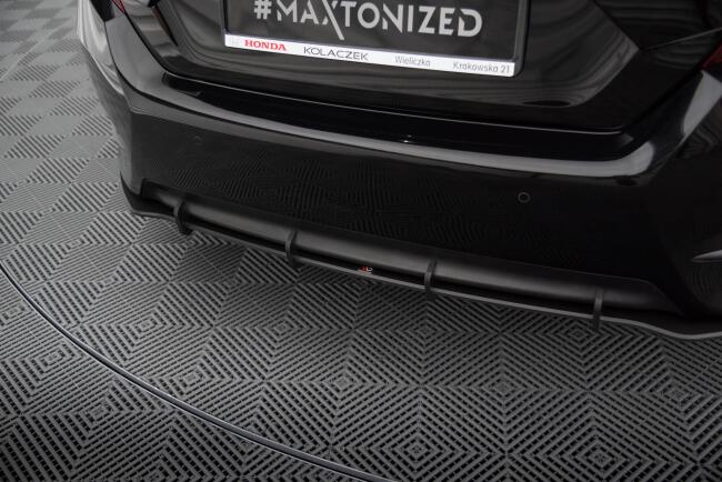 Maxton Design Street Pro Heckdiffusor für Honda Civic Mk10 Schwarz-Rot mit Hochglanz Flaps