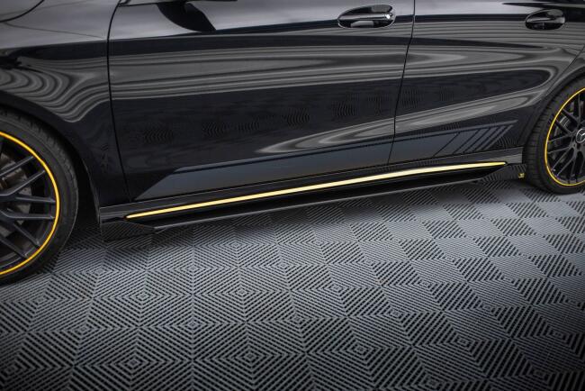 Maxton Design Street Pro Seitenschweller für Mercedes-AMG CLA 45 C117 Facelift schwarz mit Hochglanz Flaps