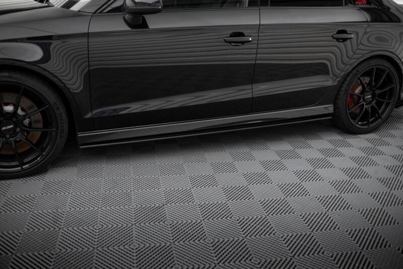 Maxton Design Street Pro Seitenschweller für Audi RS3 Limousine 8V Facelift Schwarz matt