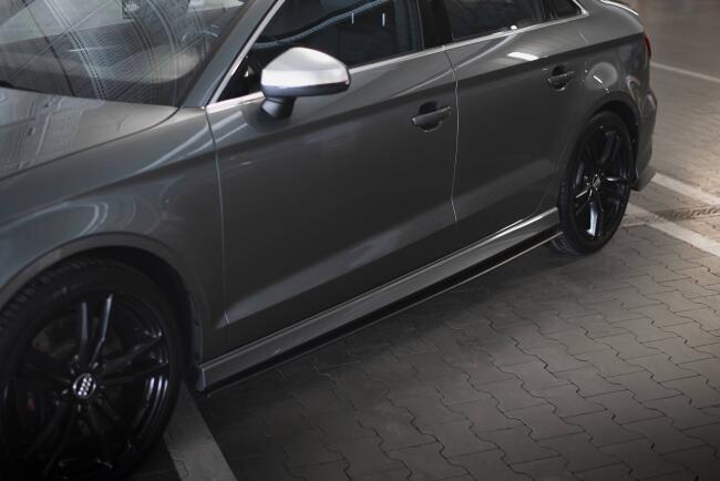 Maxton Design Street Pro Seitenschweller für Audi S3 / A3 S-Line Limousine 8V Schwarz matt