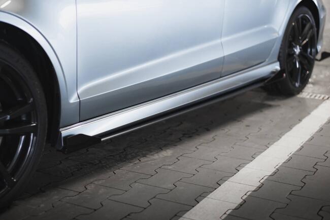 Maxton Design Street Pro Seitenschweller für Audi S3 / A3 S-Line Limousine 8V Schwarz-Rot mit Hochglanz Flaps