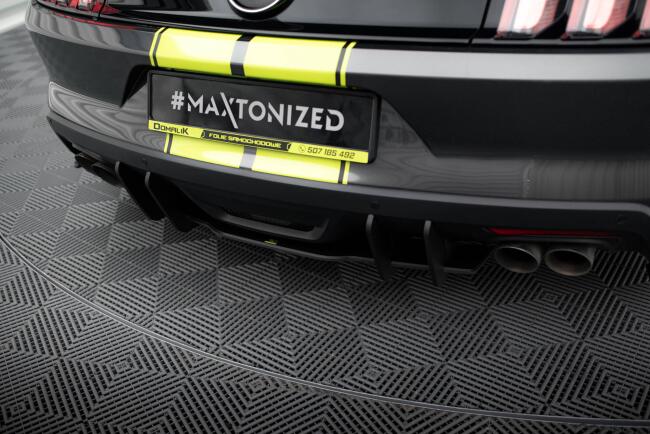 Maxton Design Street Pro Heckdiffusor für Ford Mustang GT Mk6 Rot