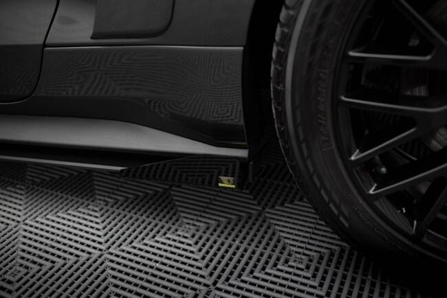 Maxton Design Seiten-Flaps für Ford Mustang GT Mk6 Hochglanz schwarz