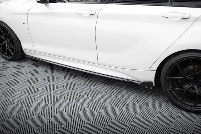 Maxton Design Seitenschweller mit Flaps (Paar) V.4 für BMW 1er F20 M-Paket / M140i Facelift Hochglanz schwarz
