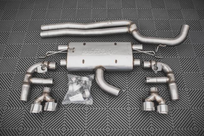 Maxton Design Heckdiffusor mit Milltek Sport Auspuff...