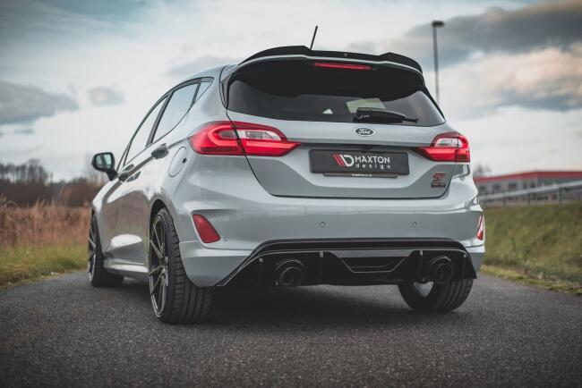 Maxton Design Heckdiffusor mit Milltek Sportauspuff für Ford Fiesta ST Mk8