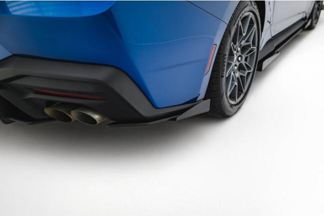 Maxton Design Street Pro Heckdiffusor für Ford...