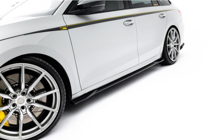 Maxton Design Seitenschweller (Paar) V.1 für Skoda Octavia RS Liftback / Combi Mk4 / Mk4 Facelift Hochglanz schwarz