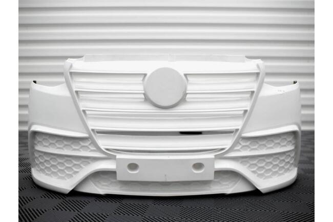 Maxton Design Frontlippe mit Flaps für Mercedes Sprinter Mk3 Hochglanz schwarz