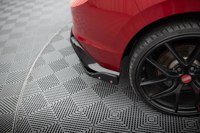 Maxton Design Diffusor Flaps V.2 mit Flaps für VW Golf 8 GTI / GTE Hochglanz schwarz