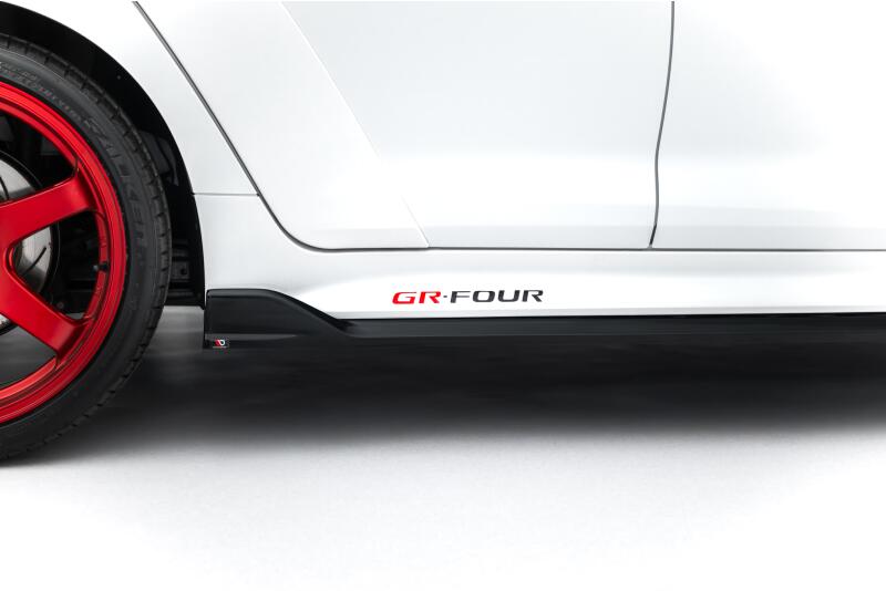 Maxton Design Seitenschweller (Paar) V.2 für Toyota GR Corolla Mk12 Hochglanz schwarz