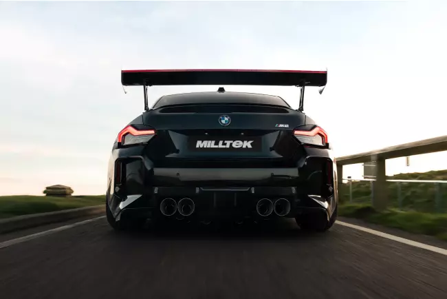 Milltek Sport Auspuffanlage für BMW M2 Coupe (G87) 460 PS (mit OPF) 2022- Titan geflämmt 115mm