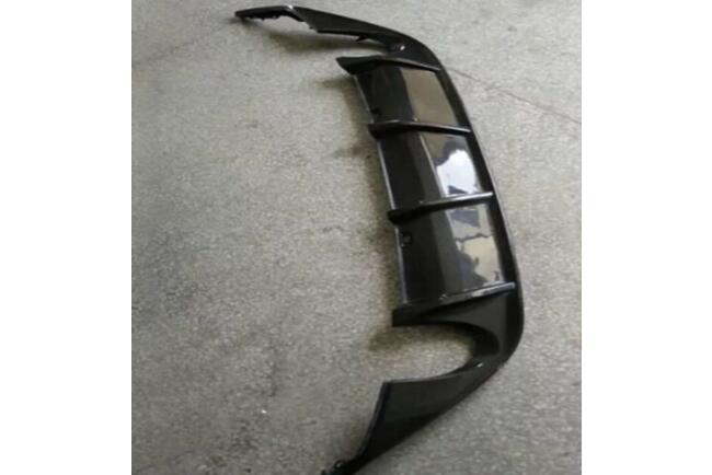 B-Ware Maxton Design Heckdiffusor für VW Golf 7 (GTI, GTD und Standard) Hochglanz schwarz mit ABE