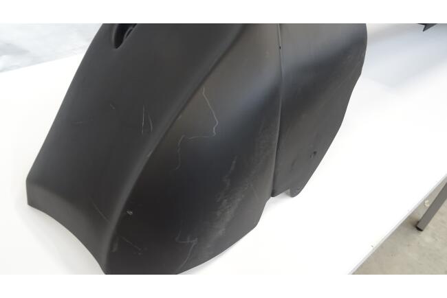 B-Ware Maxton Design Heckschürze R32 Look Auspuff Links für VW Golf 5