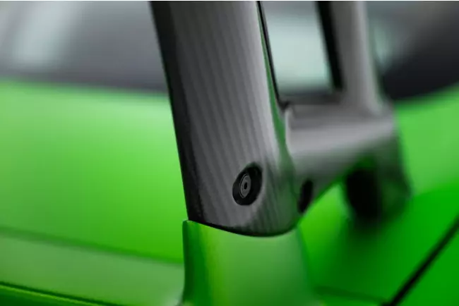 Maxton Design Carbon Heckspoiler (oben) für Mercedes...