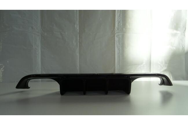 B-Ware Maxton Design Heckdiffusor für BMW 4er F82 / F83 M-Paket / M4 Hochglanz schwarz